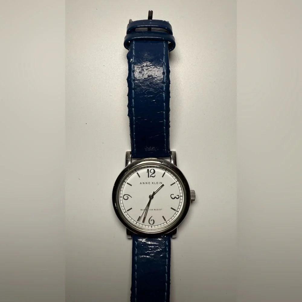 Anne Klein Silver Tone MOP Dial Watch blue needs new battery’s
